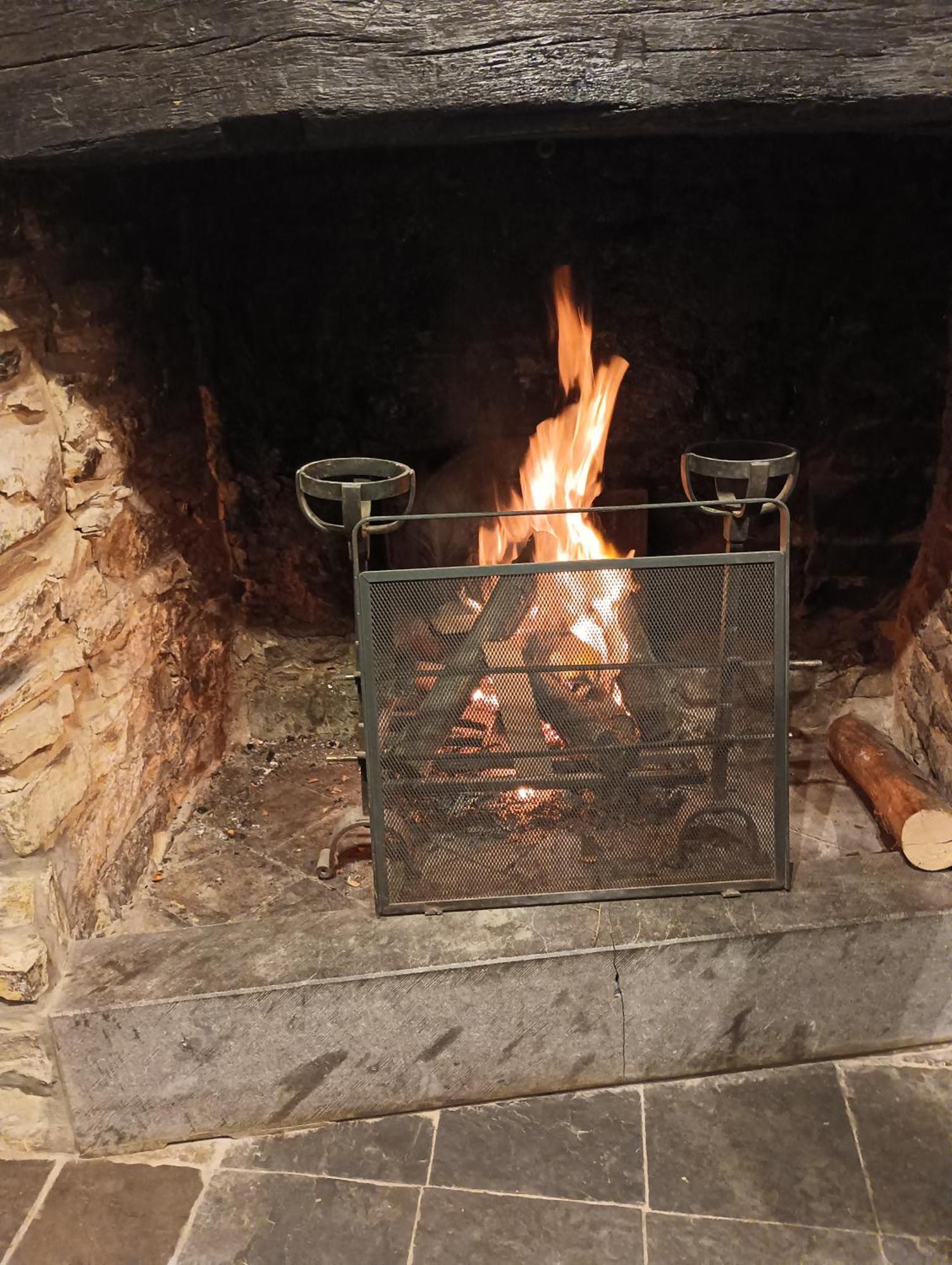 Gite Ardennes Au Coin Du Feu Jacuzzi Sauna Et Nature 잘헤이 외부 사진